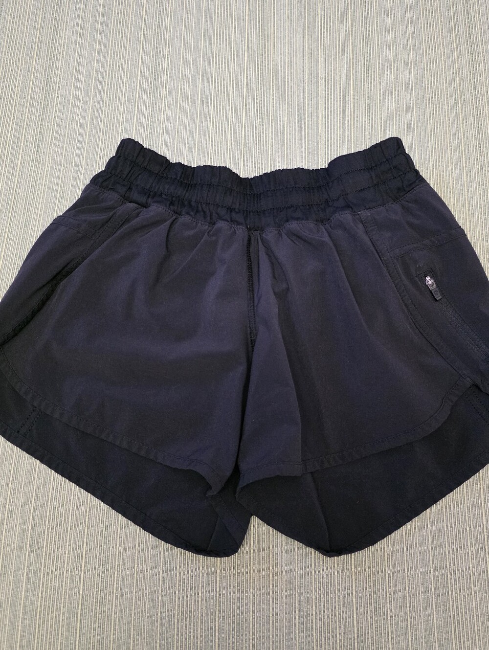 🍋 Bundle Of 3 Lululemon Shorts - Picture 5 of 10